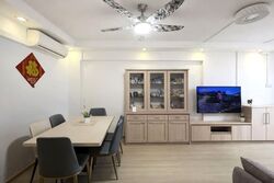 Blk 247 Jurong East Street 24 (Jurong East), HDB 3 Rooms #530310231
